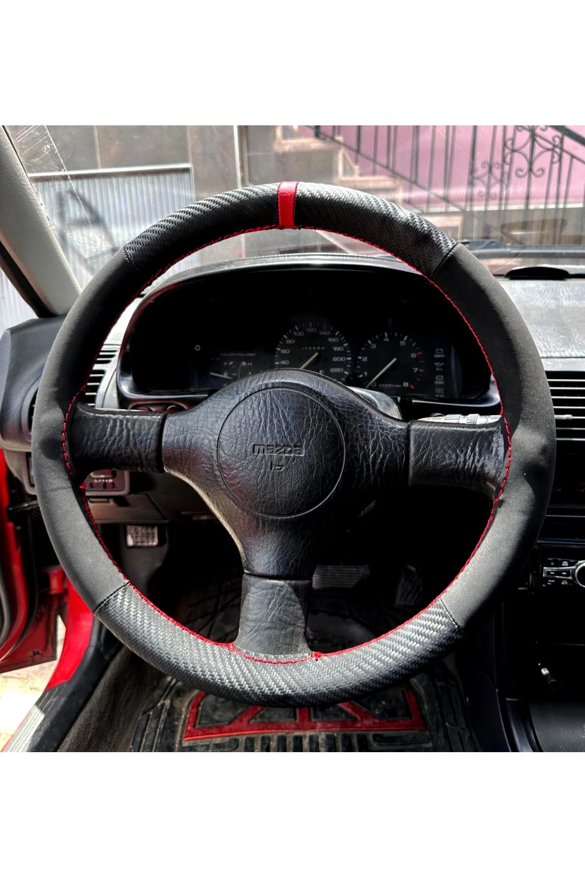 DİKİŞLİ DİREKSİYON KILIFI KARBON NUBUK DERİ KIRMIZI YÜZÜK / DİKİŞLİ MAZDA 323 İÇİN