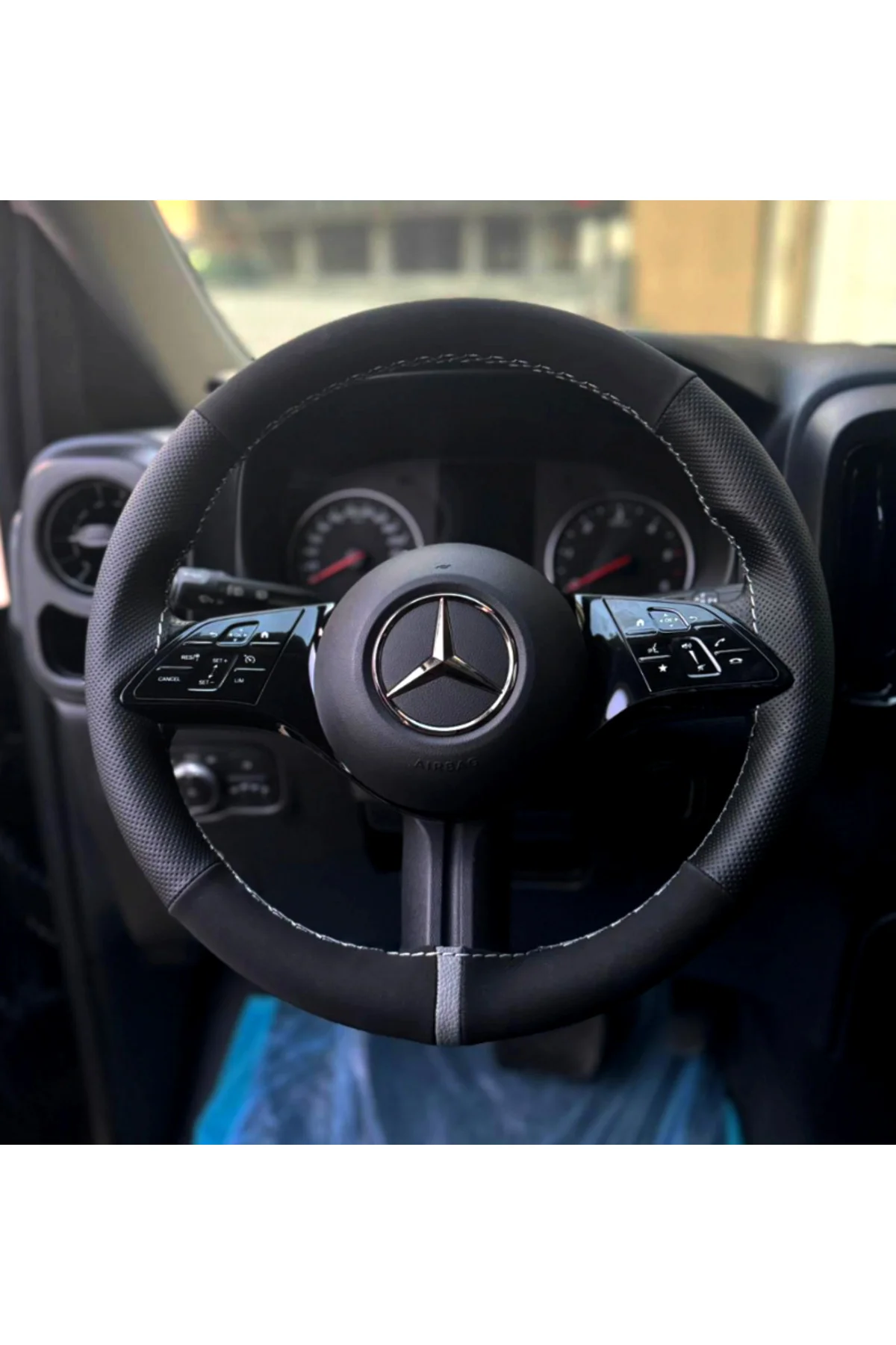 DİKİŞLİ DİREKSİYON KILIFI NUBUK DERİ NOKTALI DERİ GRİ YÜZÜK GRİ DİKİŞLİ MERCEDES VİTO İÇİN