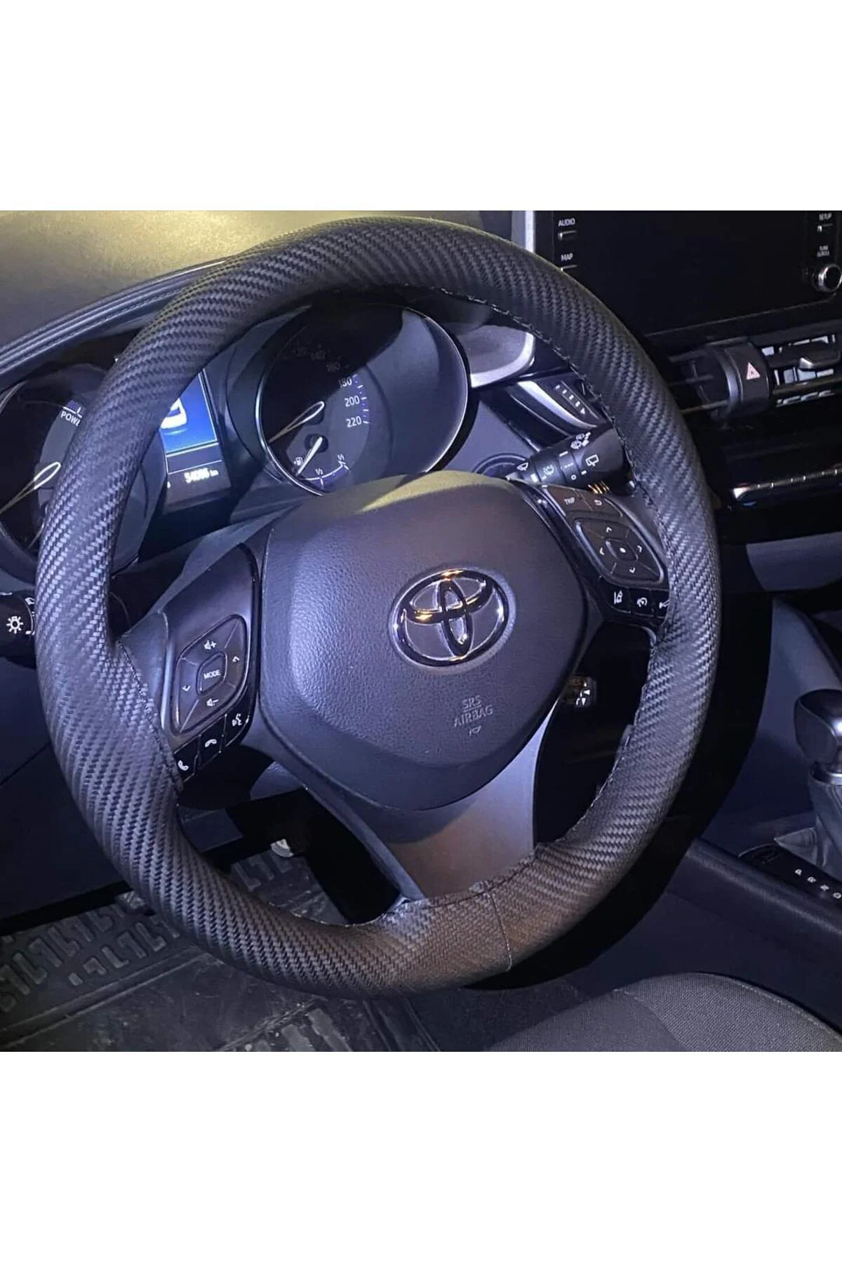 Dikişli Direksiyon Kılıfı Karbon Deri Siyah Dikişli Toyota Corolla 2019 Sonrası İçin