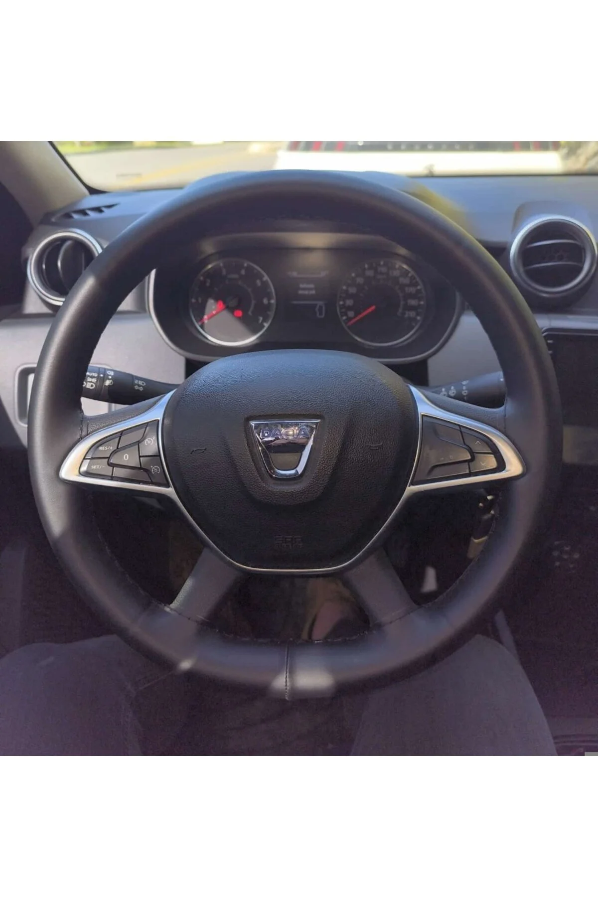 DİKİŞLİ DİREKSİYON KILIFI SİYAH SOFT BENTLİ SİYAH DİKİŞLİ DACİA DUSTER İÇİN Fiyatı, Yorumları ve Özellikleri