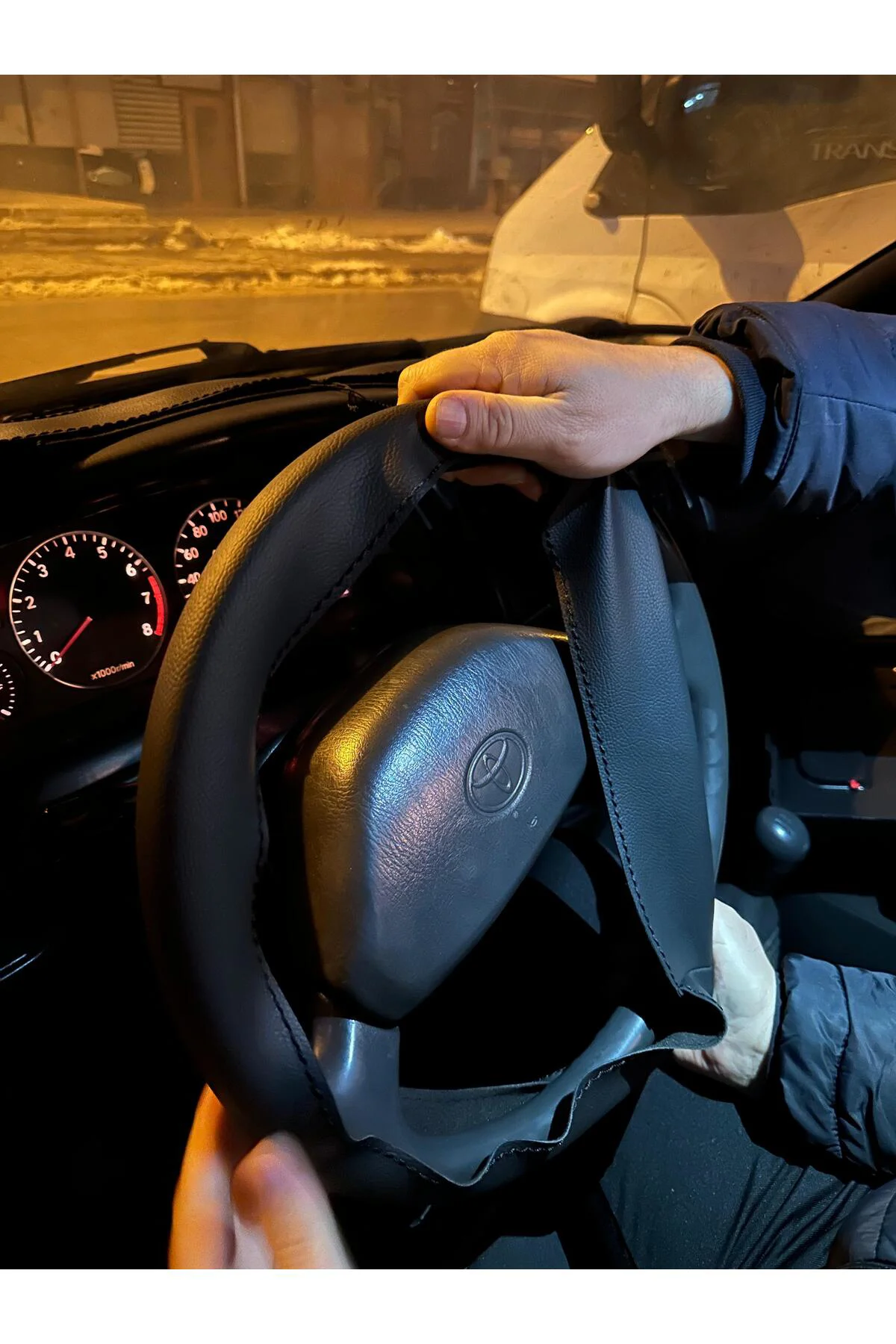 Dikişli Direksiyon Kılıfı Siyah Deri Siyah Dikişli Toyota Corolla 1.3 Xl İçin