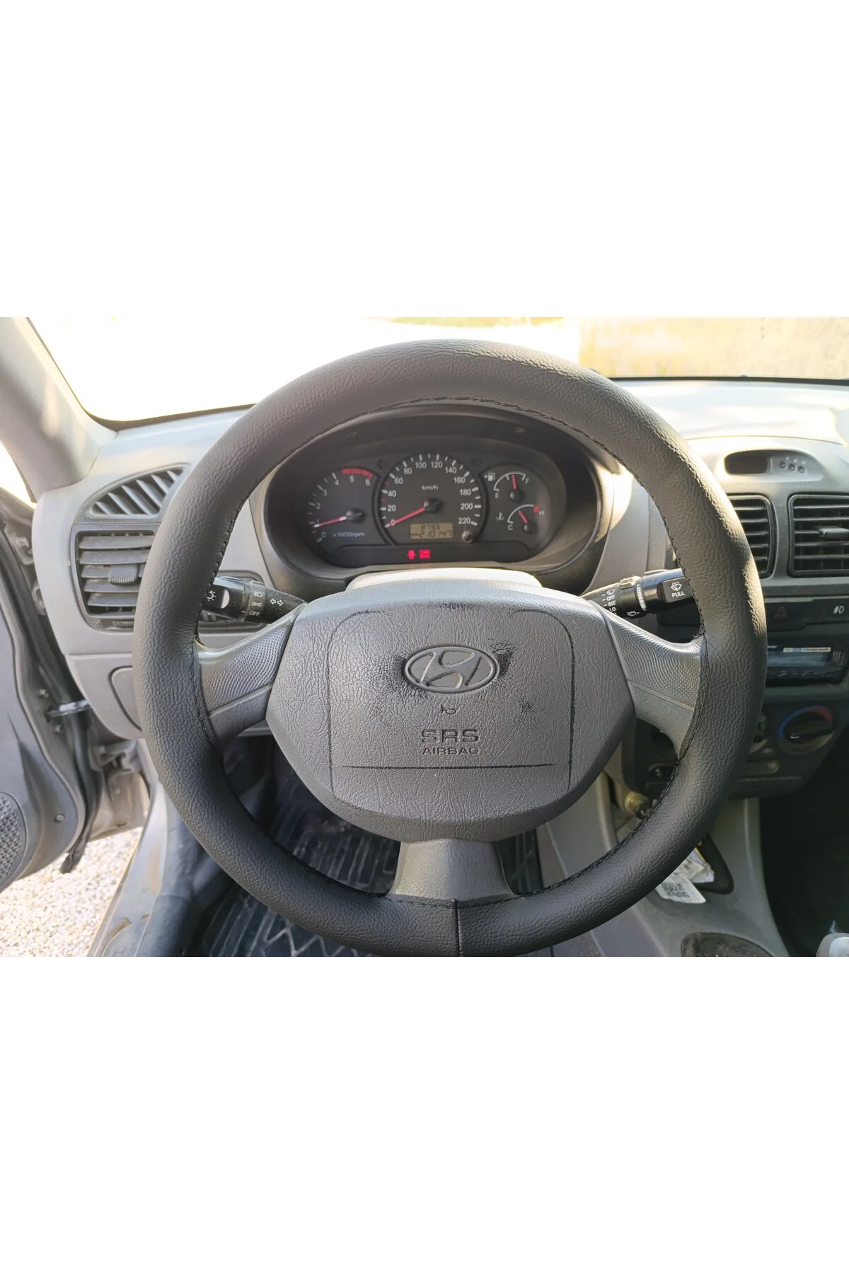 DİKİŞLİ DİREKSİYON KILIFI SİYAH DERİ SİYAH DİKİŞLİ HYUNDAİ ACCENT ADMİRE İÇİN DİKİŞLİ DİREKSİYON KILIFI SİYAH DERİ SİYAH DİKİŞLİ HYUNDAİ ACCENT ADMİRE İÇİN
