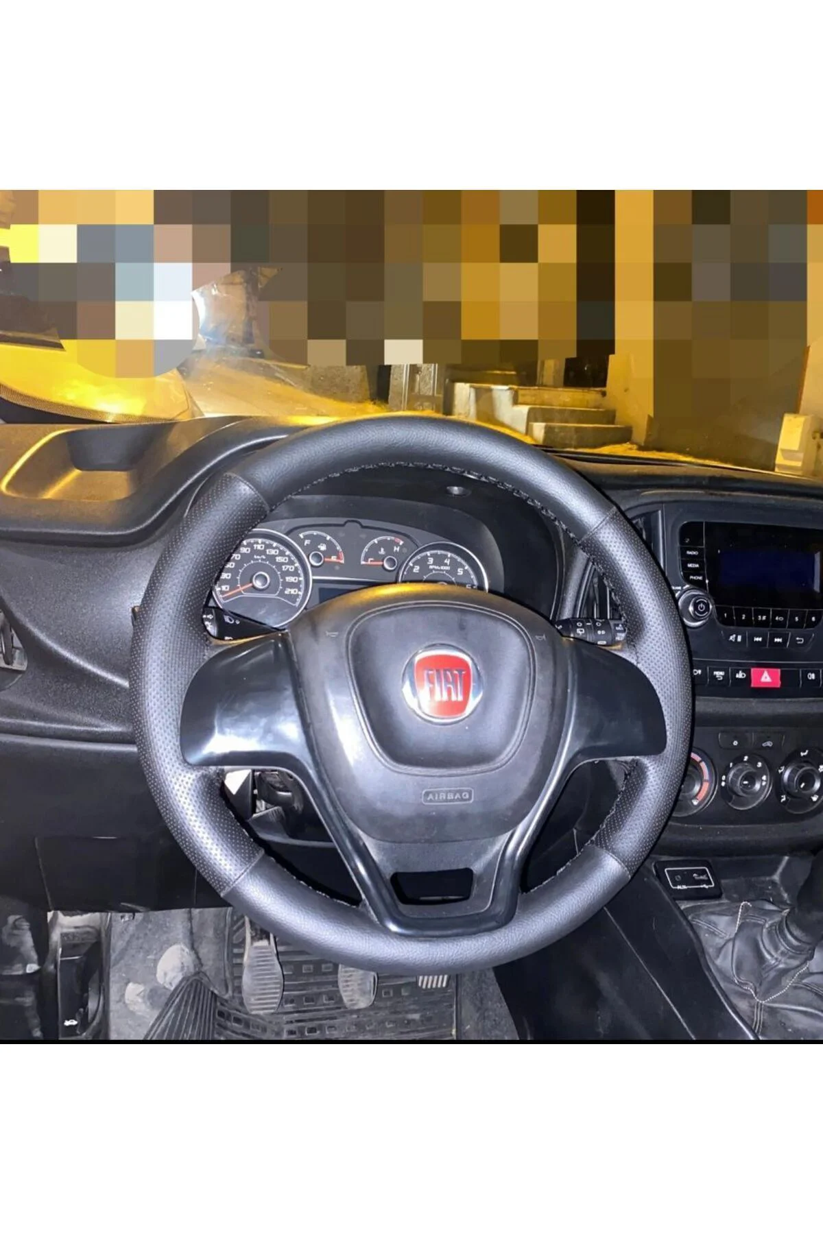 Dikişli Direksiyon Kılıfı Damarlı Noktalı Deri Siyah Dikişli Fıat