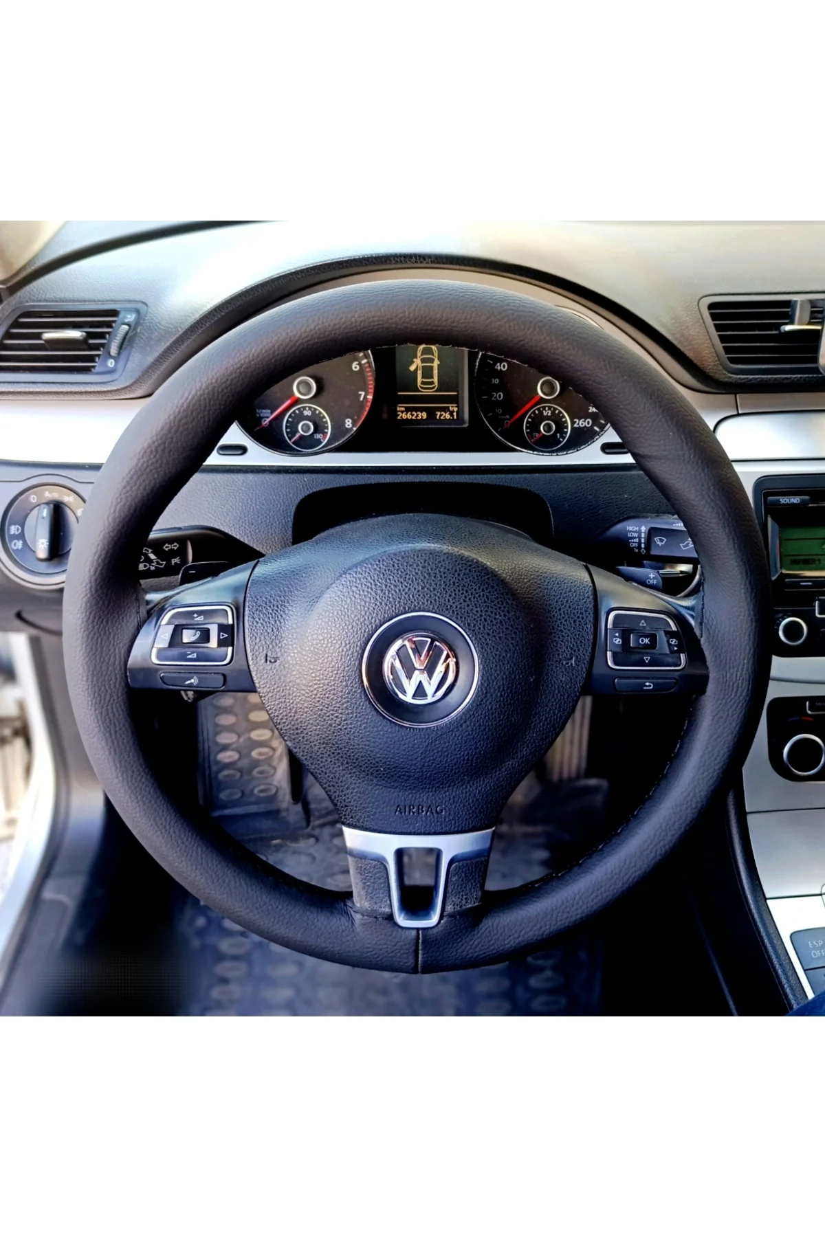 DİKİŞLİ DİREKSİYON KILIFI SİYAH DERİ SİYAH DİKİŞLİ VW PASSAT 2007