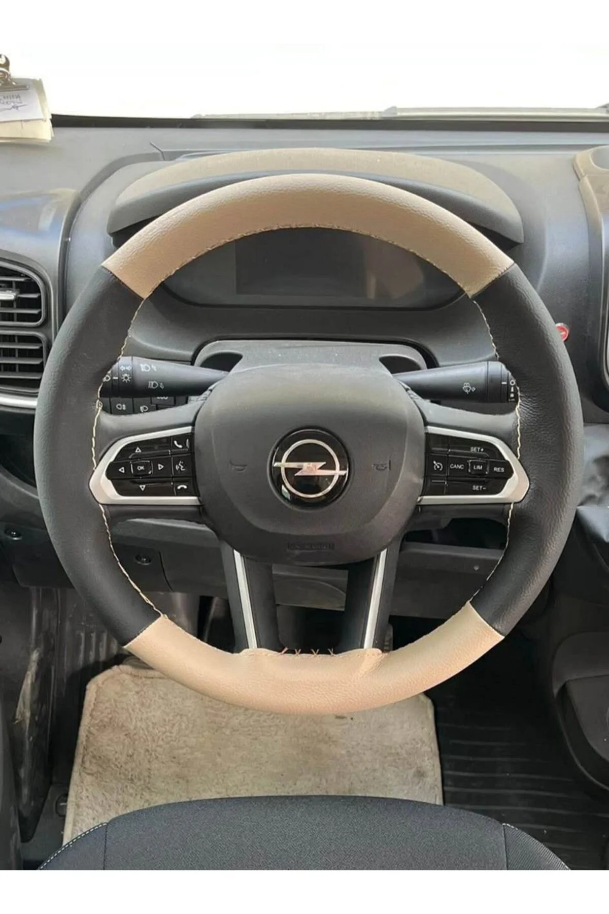 DİKİŞLİ DİREKSİYON KILIFI BEJ / SİYAH DERİ BEJ DİKİŞLİ OPEL MOVANO