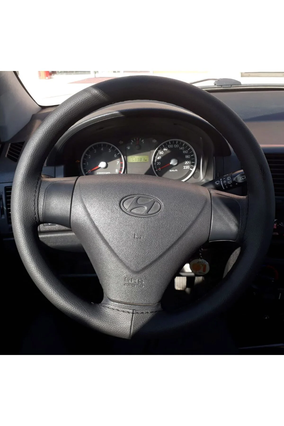 DİKİŞLİ DİREKSİYON KILIFI SİYAH DERİ SİYAH DİKİŞLİ HYUNDAİ GETZ Fiyatı, Yorumları ve Özellikleri