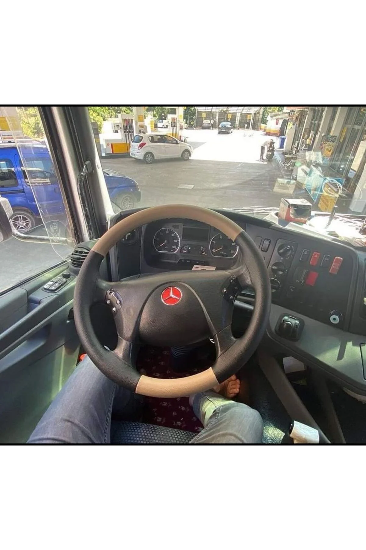 Dikişli Direksiyon Kılıfı Damarlı Siyah/hardal Deri Siyah Dikişli