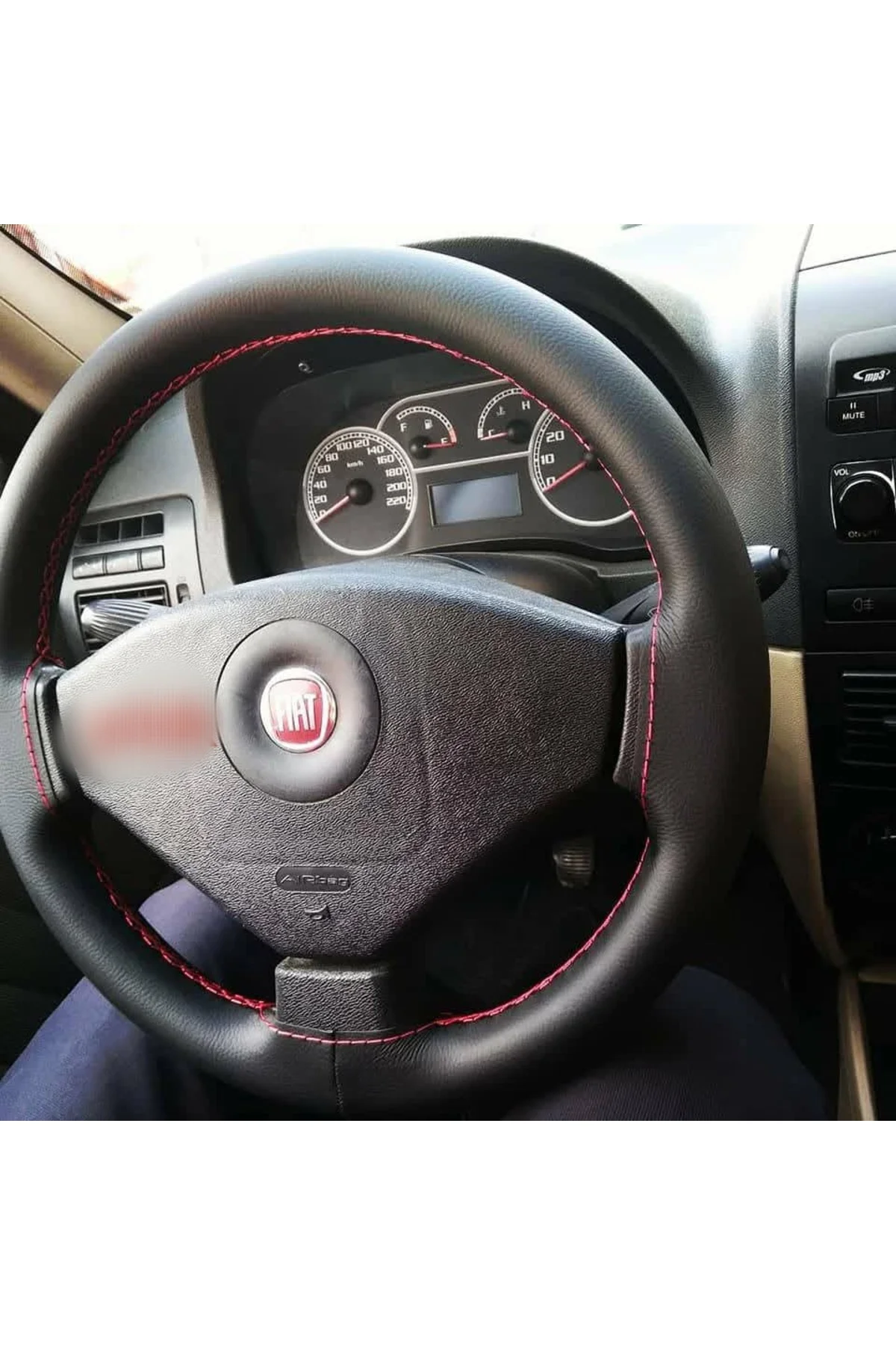 DİKİŞLİ DİREKSİYON KILIFI SİYAH DERİ KIRMIZI DİKİŞLİ FIAT ALBEA İ