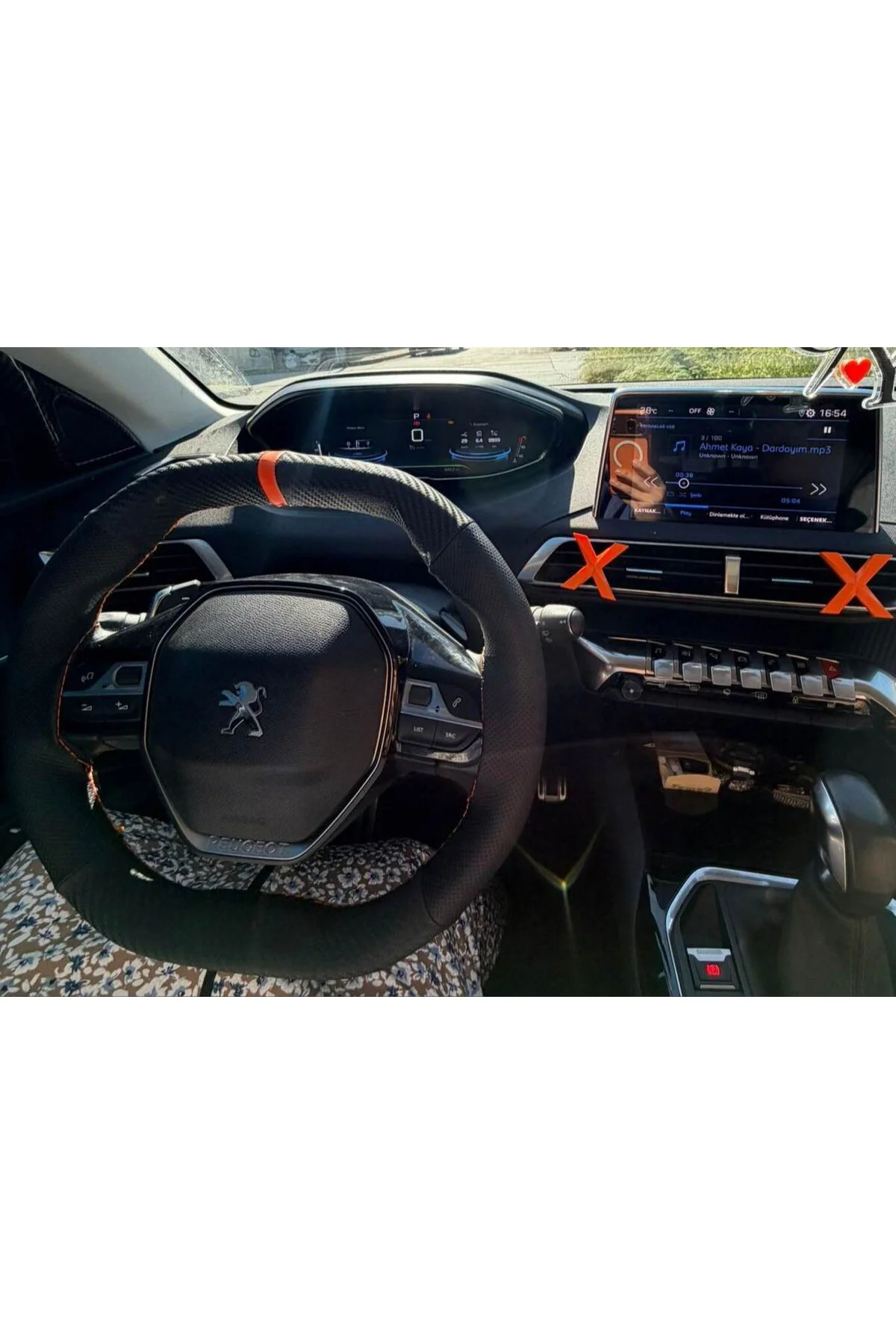 DİKİŞLİ DİREKSİYON KILIFI KARBON / NOKTA DERİ TURUNCU YÜZÜK TURUNCU DİKİŞ PEUGEOT 2008 3008 İÇİN DİKİŞLİ DİREKSİYON KILIFI KARBON / NOKTA DERİ TURUNCU YÜZÜK TURUNCU DİKİŞ PEUGEOT 2008 3008 İÇİN