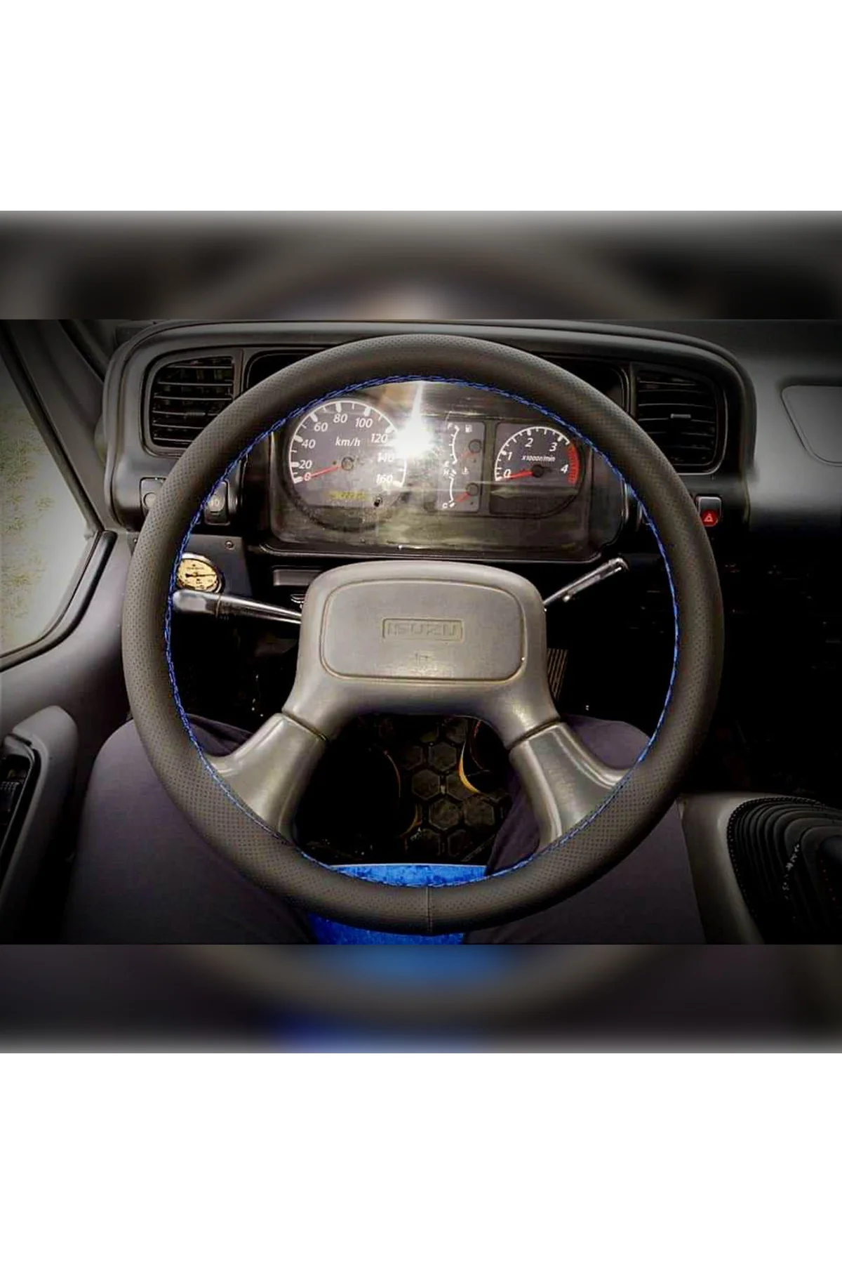 Dikişli Direksiyon Kılıfı Noktalı Deri Mavi Dikişli Isuzu Npr İçin