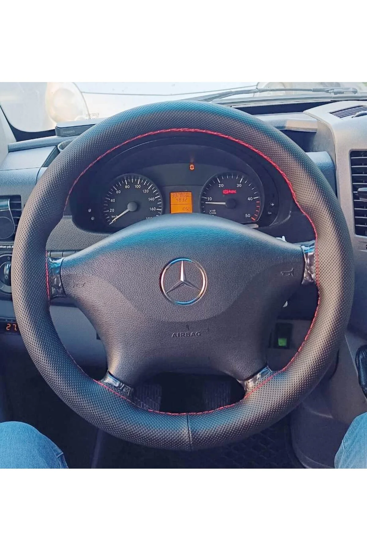 DİKİŞLİ DİREKSİYON KILIFI NOKTALI DERİ KIRMIZI DİKİŞLİ MERCEDES SPRİNTER ÇIKINTILI DİREKİSYON Fiyatı, Yorumları ve Özellikleri