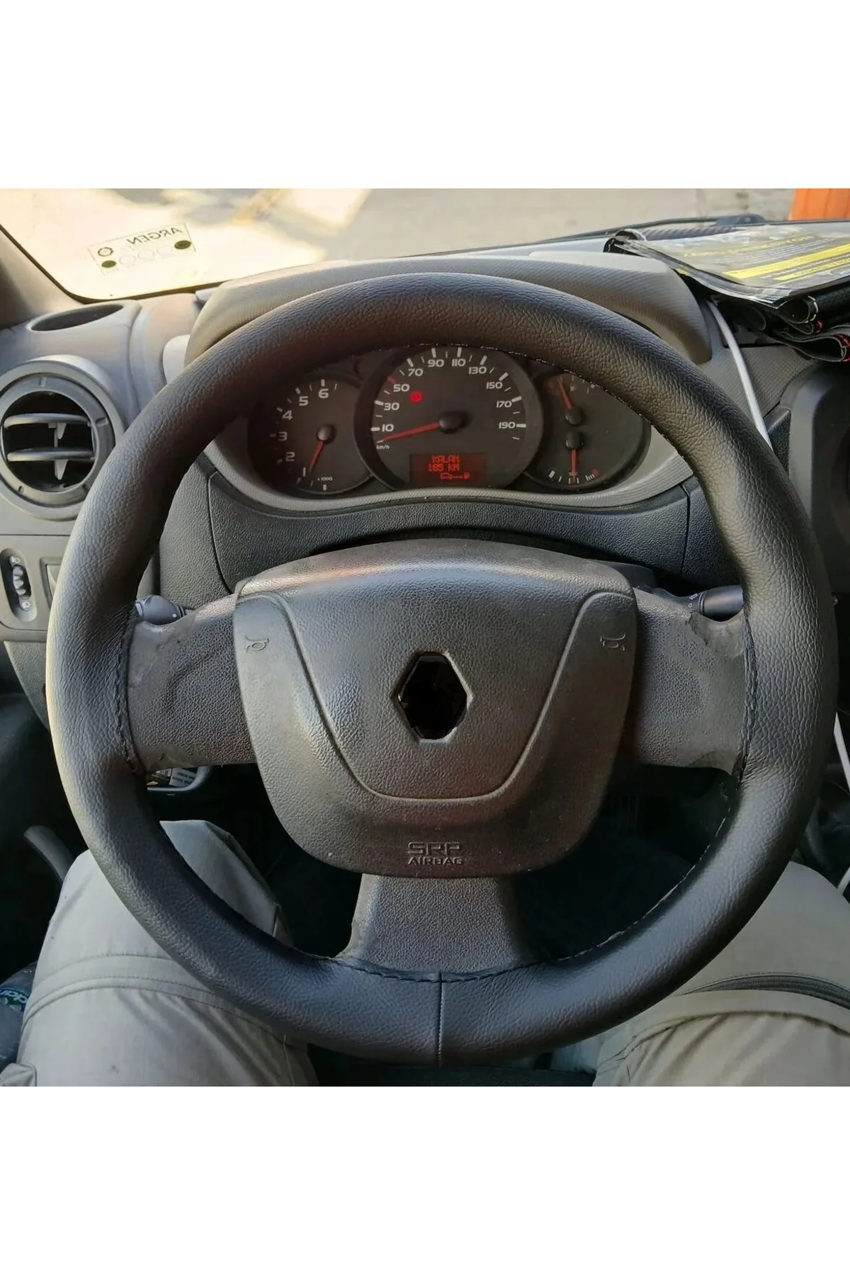 Dikişli Direksiyon Kılıfı Damarlı Deri Siyah Dikişli Renault Mast