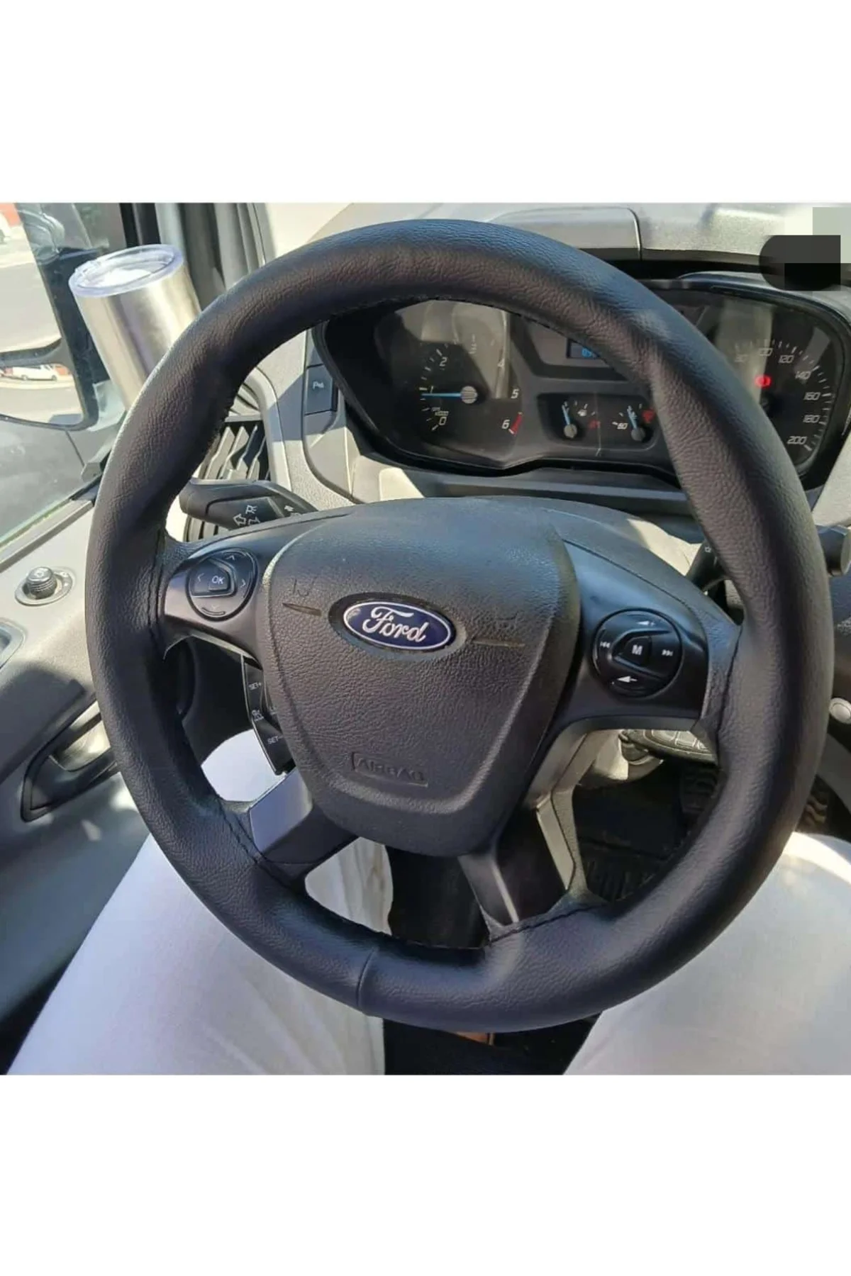 Dikişli Direksiyon Kılıfı Siyah Deri Siyah Dikişli Ford Custom İçin