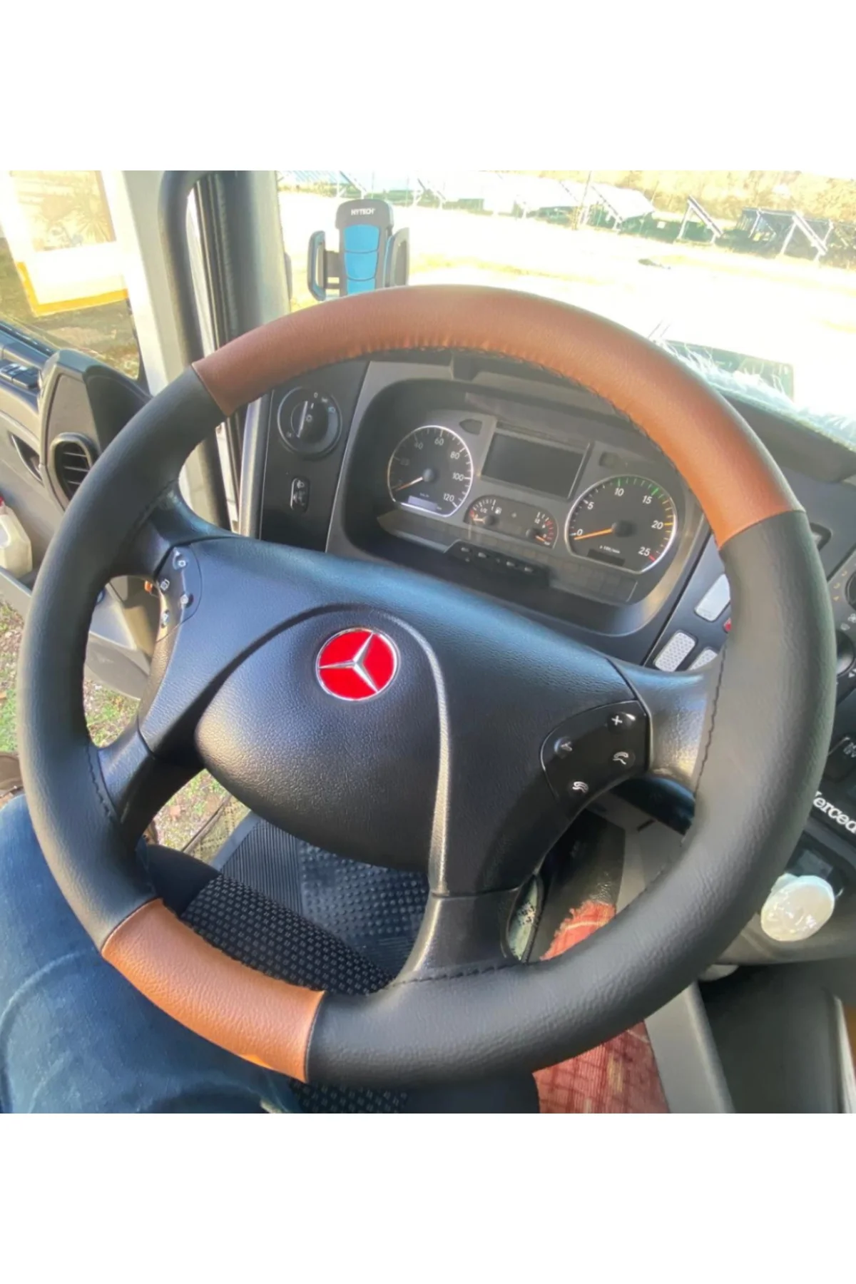 Dikişli Direksiyon Kılıfı Taba/siyah Deri Siyah Dikişli Mercedes Tır Kamyon İçin