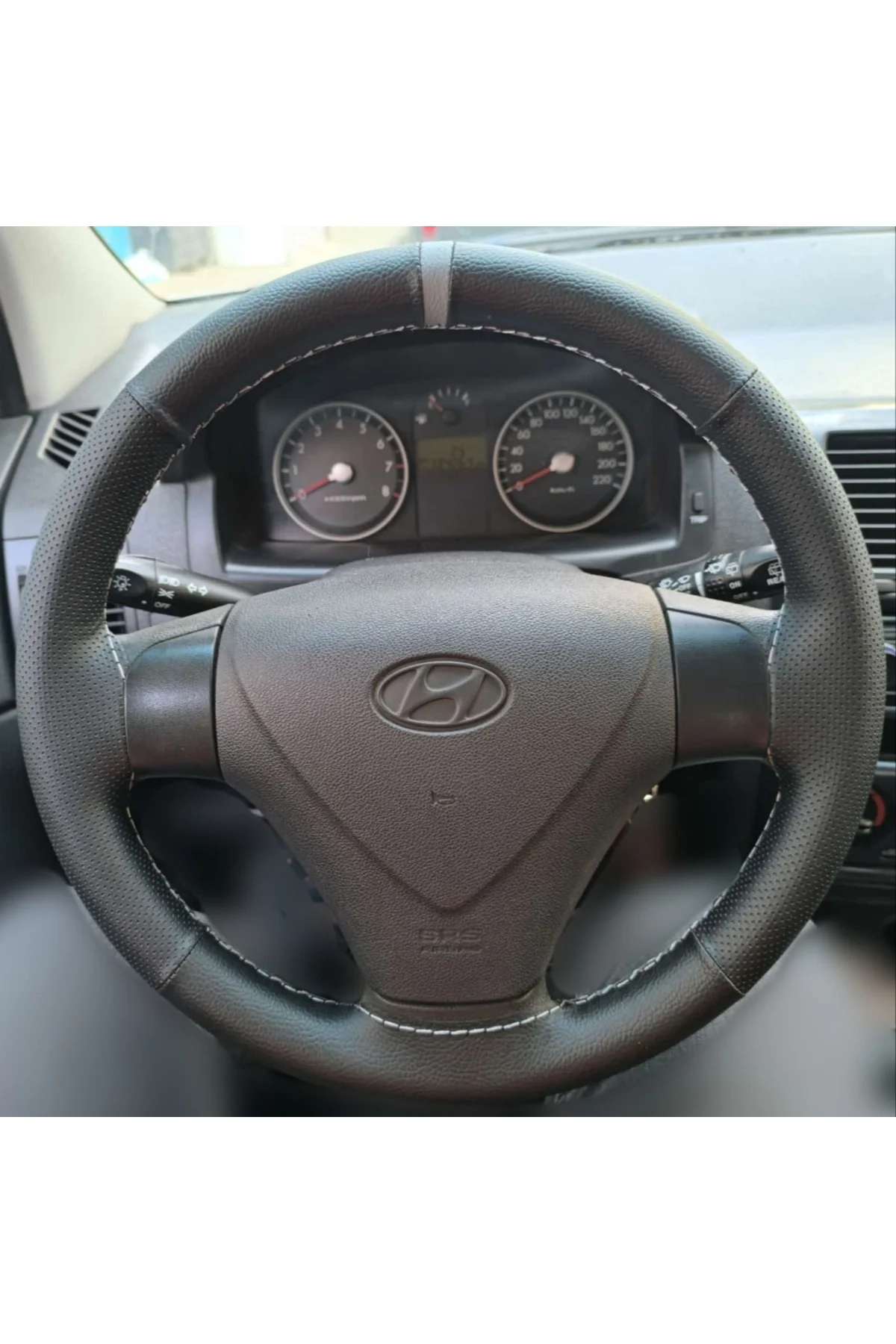 DİKİŞLİ DİREKSİYON KILIFI SİYAH DERİ NOKTALI DERİ GRİ YÜZÜK / DİKİŞLİ HYUNDAİ ACCENT ERA GETZ İÇİN