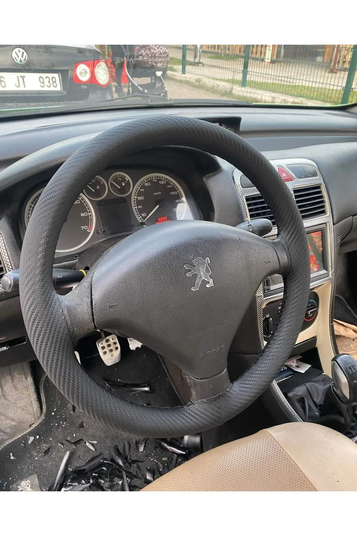 Dikişli Direksiyon Kılıfı Karbon Deri Siyah Dikişli Peugeot 307 İ