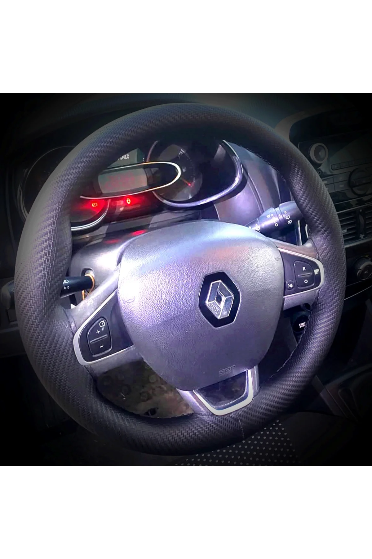 DİKİŞLİ DİREKSİYON KILIFI KARBON DERİ SİYAH DİKİŞLİ RENAULT CLİO 