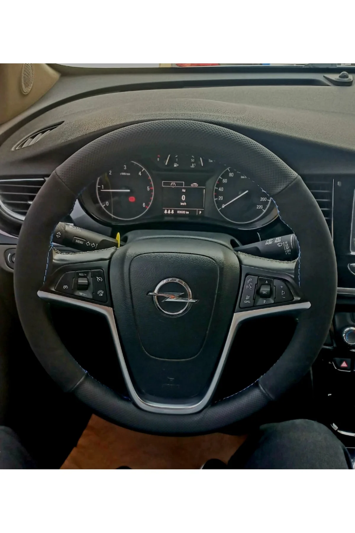 DİKİŞLİ DİREKSİYON KILIFI NOKTALI NUBUK AÇIK MAVİ DİKİŞLİ OPEL MOKKA İÇİN