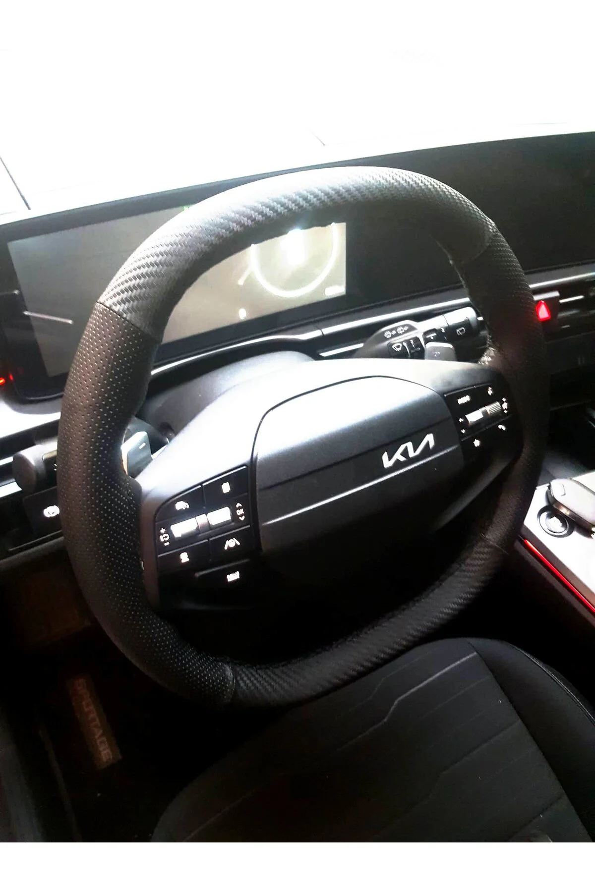 DİKİŞLİ DİREKSİYON KILIFI KARBON DERİ NOKTA DERİ SİYAH DİKİŞLİ KİA SPORTAGE İÇİN Fiyatı, Yorumları ve Özellikleri
