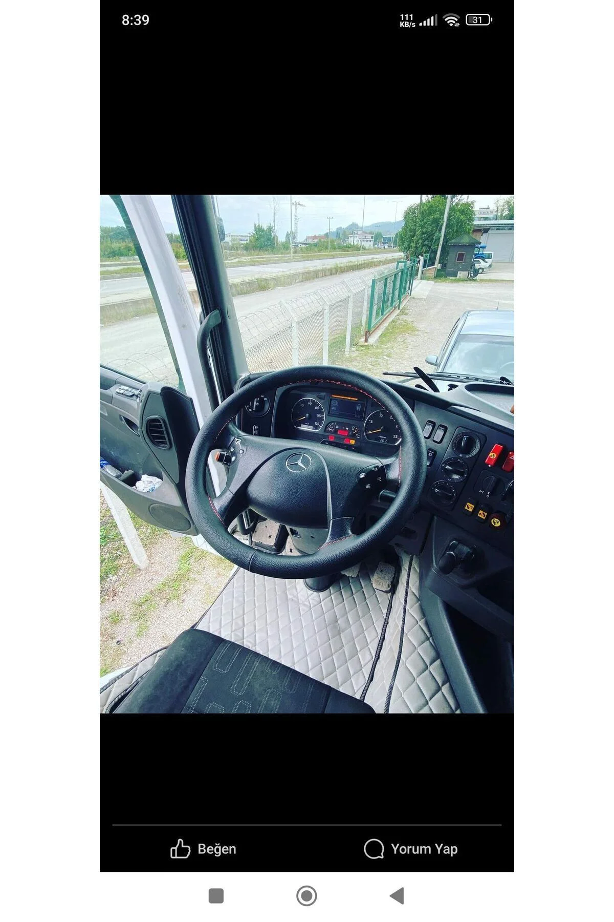 Dikişli Direksiyon Kılıfı Damarlı Siyah Deri Kırmızı Dikişli Actros Axor İçin