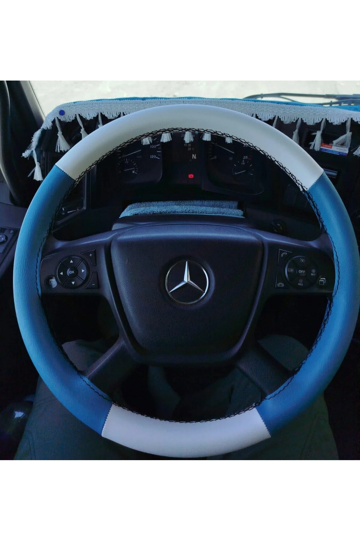 DİKİŞLİ DİREKSİYON KILIFI AÇIK MAVİ DERİ KREM DERİ SİYAH DİKİŞLİ YENİ MERCEDES TIR KAMYON DİKİŞLİ DİREKSİYON KILIFI AÇIK MAVİ DERİ KREM DERİ SİYAH DİKİŞLİ YENİ MERCEDES TIR KAMYON