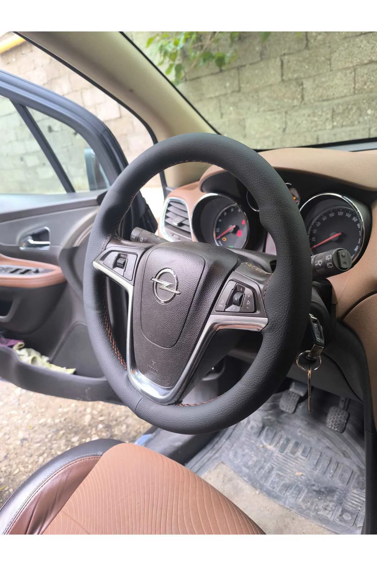 Dikişli Direksiyon Kılıfı Siyah Deri Kahve Dikişli Opel Mokka İçin