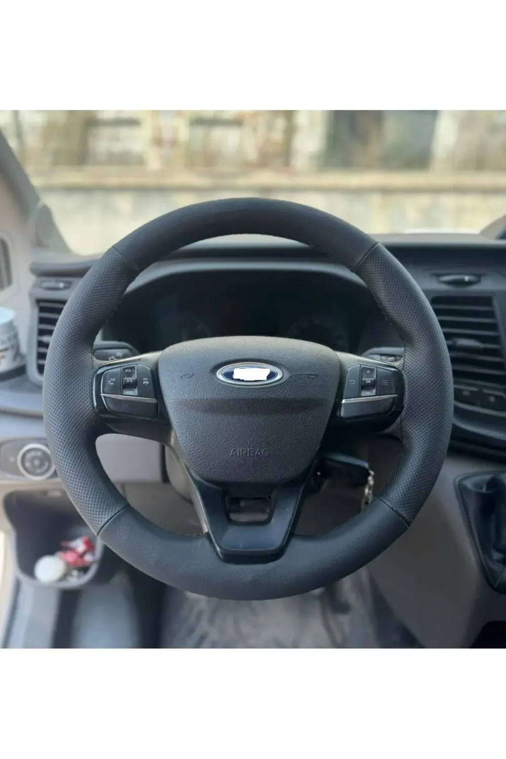 DİKİŞLİ DİREKSİYON KILIFI SİYAH DERİ NOKTALI DERİ SİYAH DİKİŞLİ F