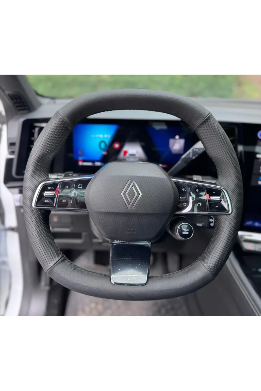 DİKİŞLİ DİREKSİYON KILIFI SİYAH DERİ NOKTALI DERİ SİYAH DİKİŞLİ R