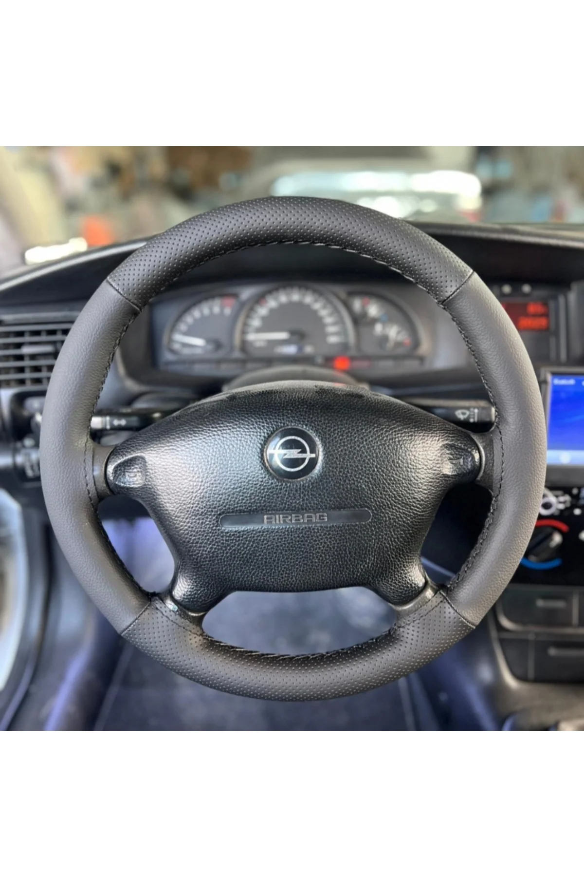 DİKİŞLİ DİRERKSİYON KILIFI NOTALI DERİ SİYAH DERİ SİYAH DİKİŞLİ OPEL VECTRA İÇİN