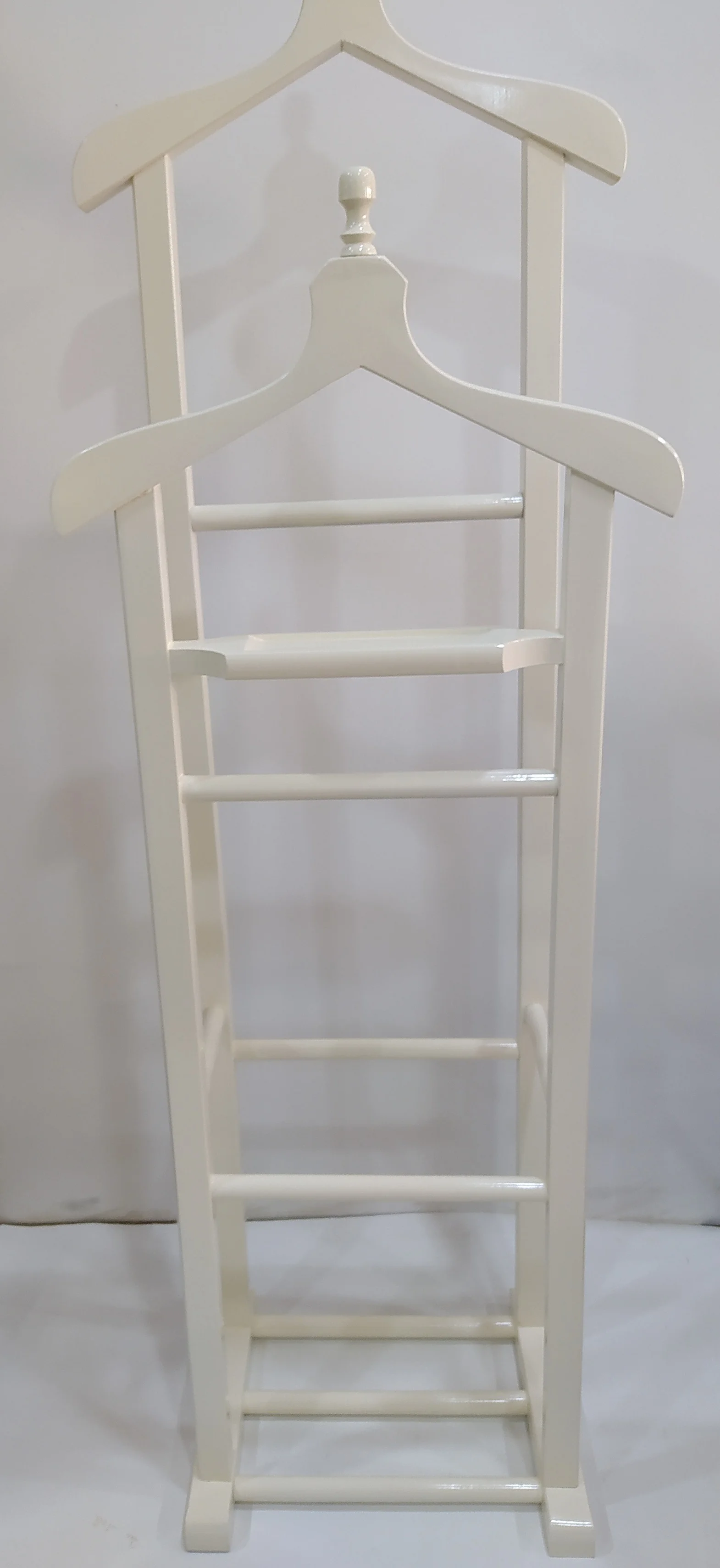 Dilsiz Uşak 18153 ÇİFT TEPE Model Parlak BEYAZ Lake Boya Askılık Dilsiz Uşak 18153 ÇİFT TEPE Model Parlak BEYAZ Lake Boya Askılık