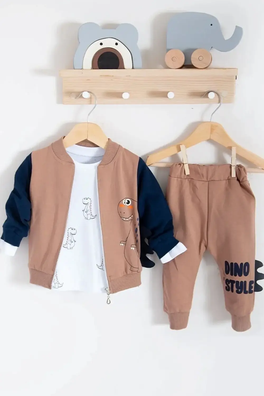 Dinazor Desenli Hırkalı 3'lü Erkek Bebek Takım