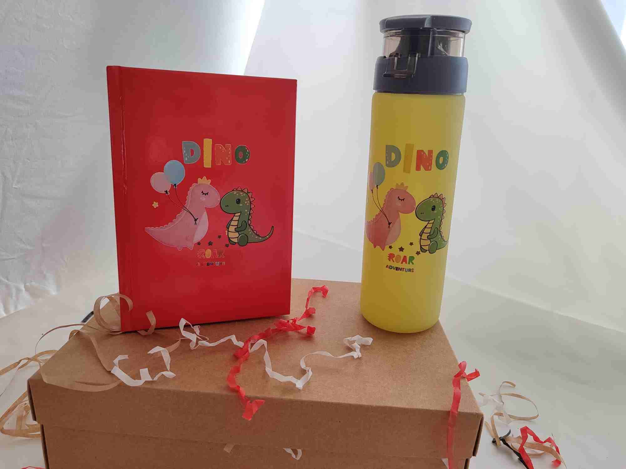 İhtiyaçavm Dino Hediye Seti - Baskılı Termos Ve  Kırmızı Defter Hediye Kutusu