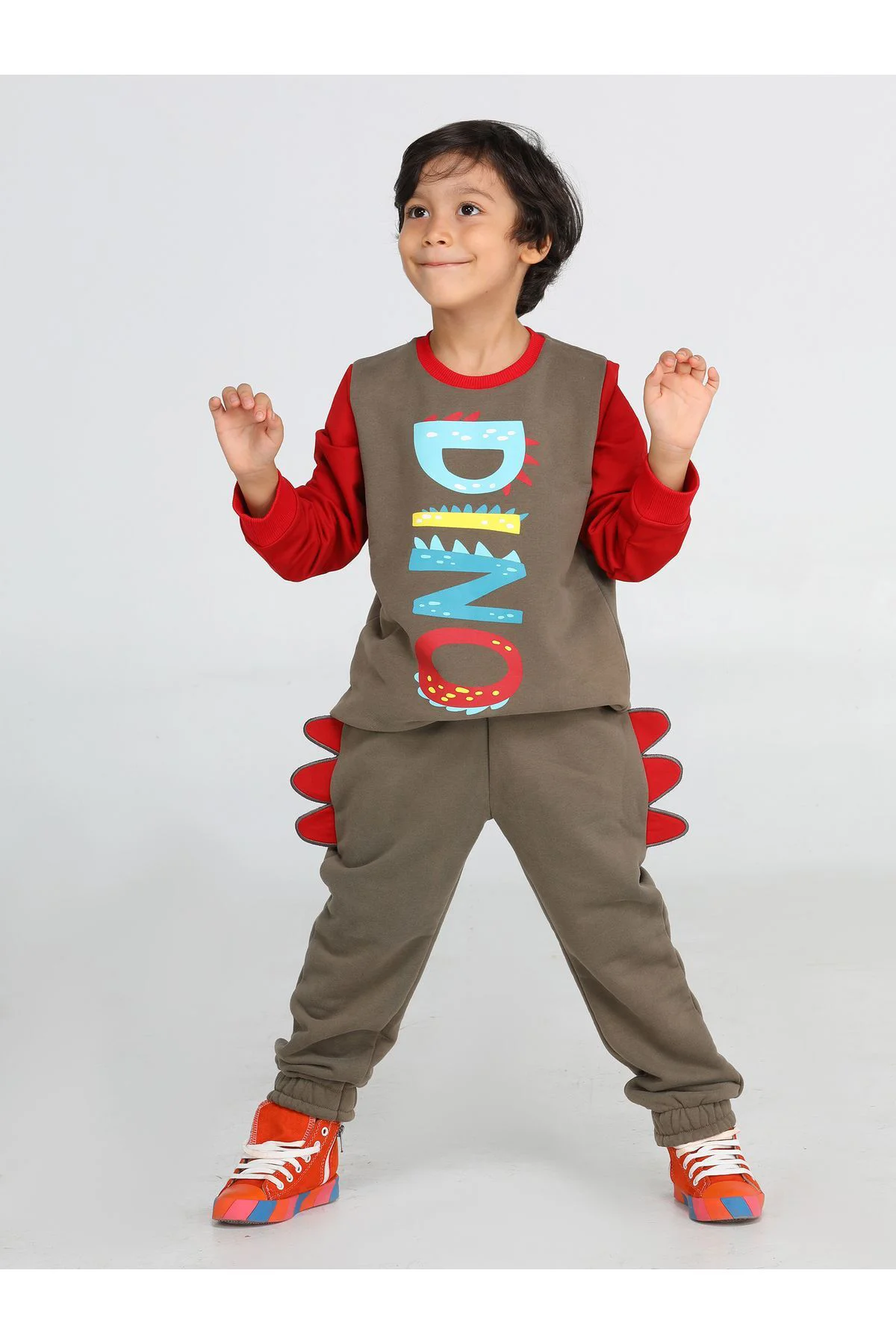 Dino Renkli Erkek Çocuk Eşofman Takım Dino Renkli Erkek Çocuk Eşofman Takım