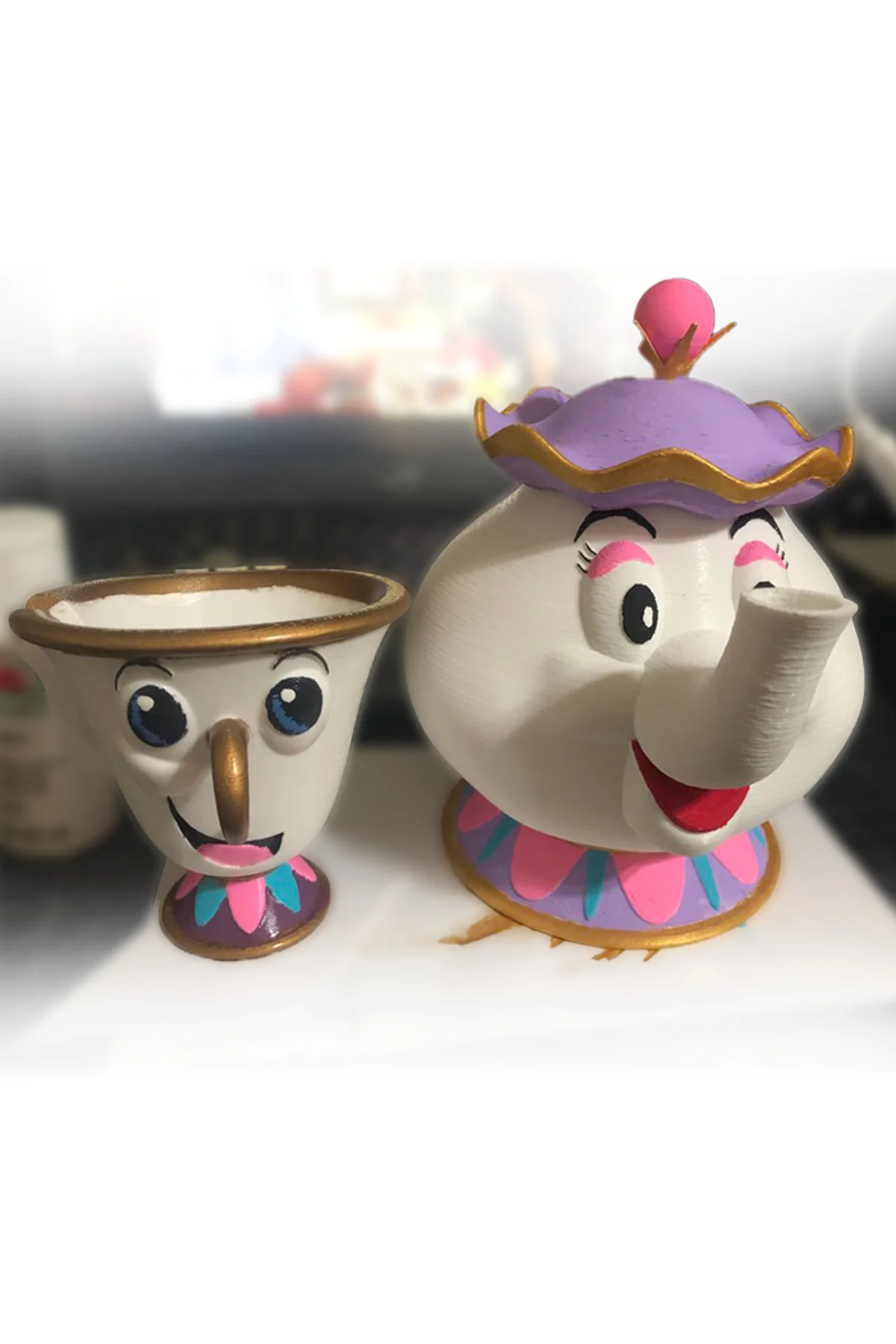 Disney Güzel ve Çirkin Mrs Potts ve Chip Boyalı Figür Güzel ve Çirkin Mrs Potts Figür