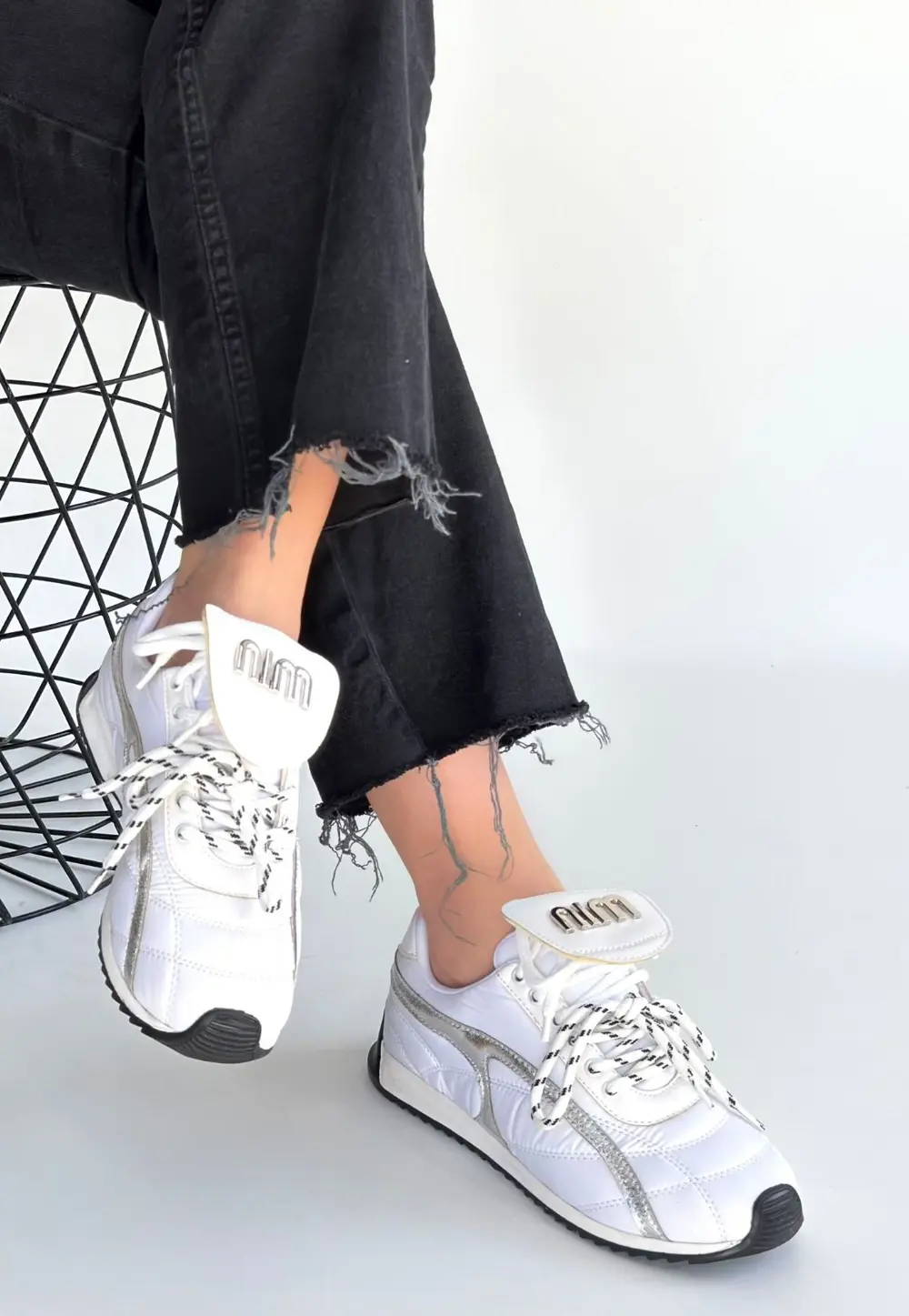 Dissa Beyaz Cilt Bağcıklı Paraşüt Detaylı Spor Ayakkabı Dissa Beyaz Cilt Bağcıklı Paraşüt Detaylı Spor Ayakkabı