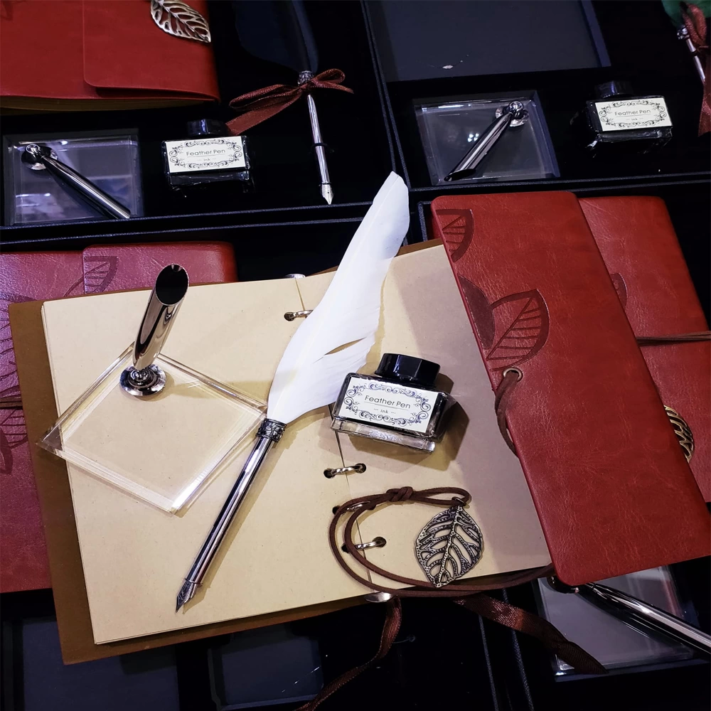 Divit Hokka Defter Ve Tüylü Kalem Seti Divit Hokka Defter Ve Tüylü Kalem Seti