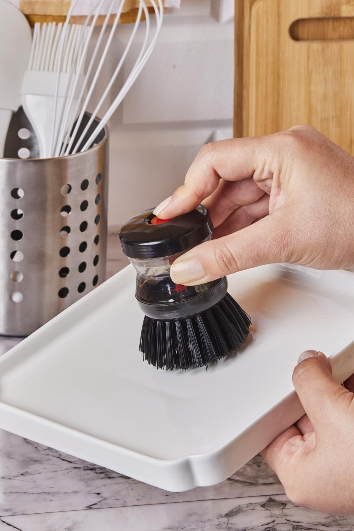 Doffy Deterjan Hazneli Yeni Nesil Bulaşık Fırçası Kahverengi