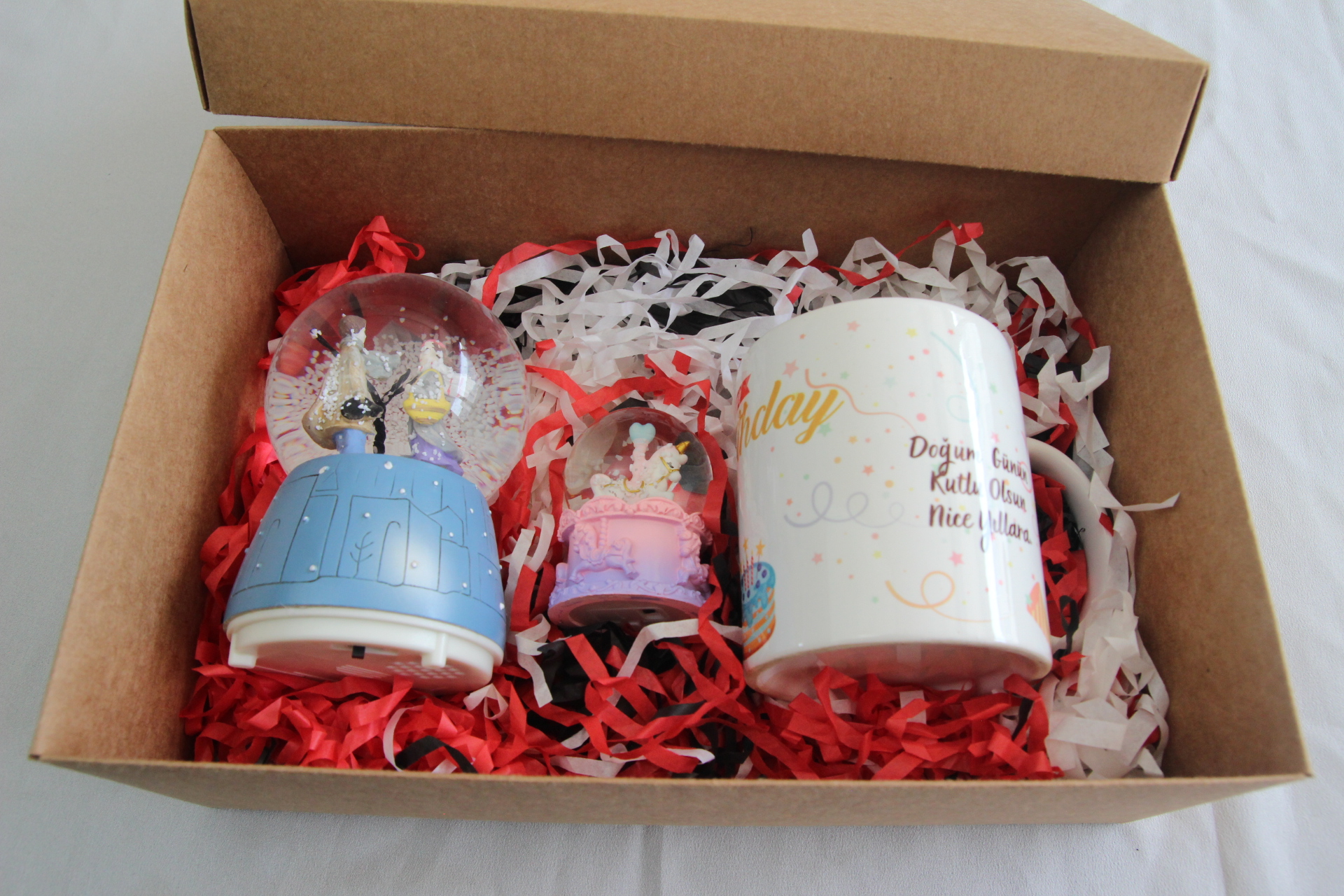Home Doğum Günü Kupa Bardak Atlı Karınca Kar Küresi Hediye Kutusu
