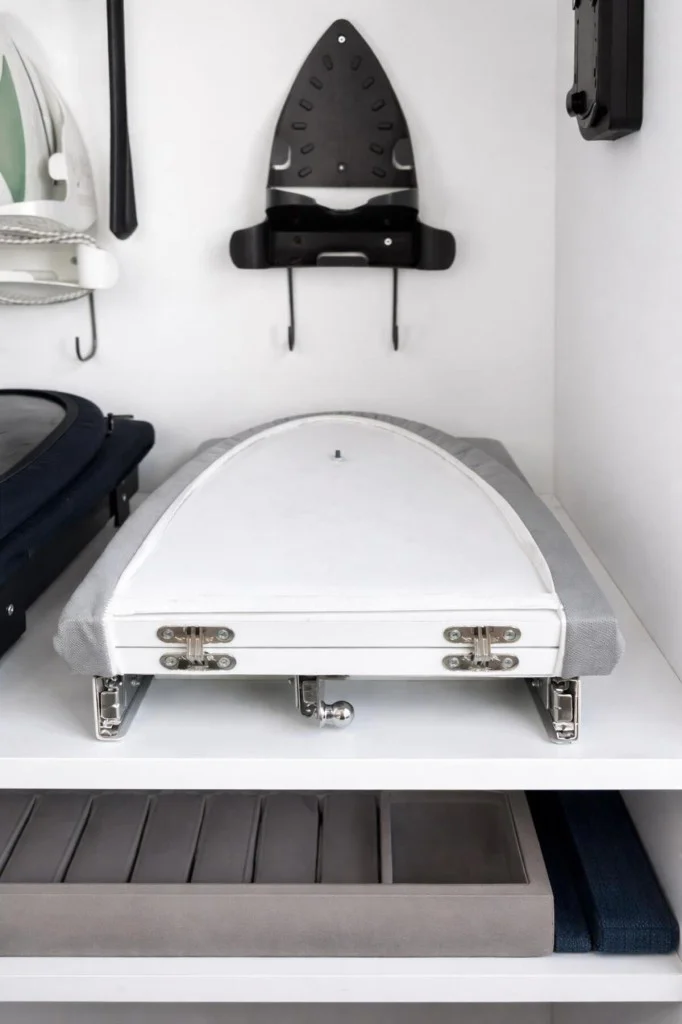 Dolap İçi Katlanır Raylı Ütü Masası