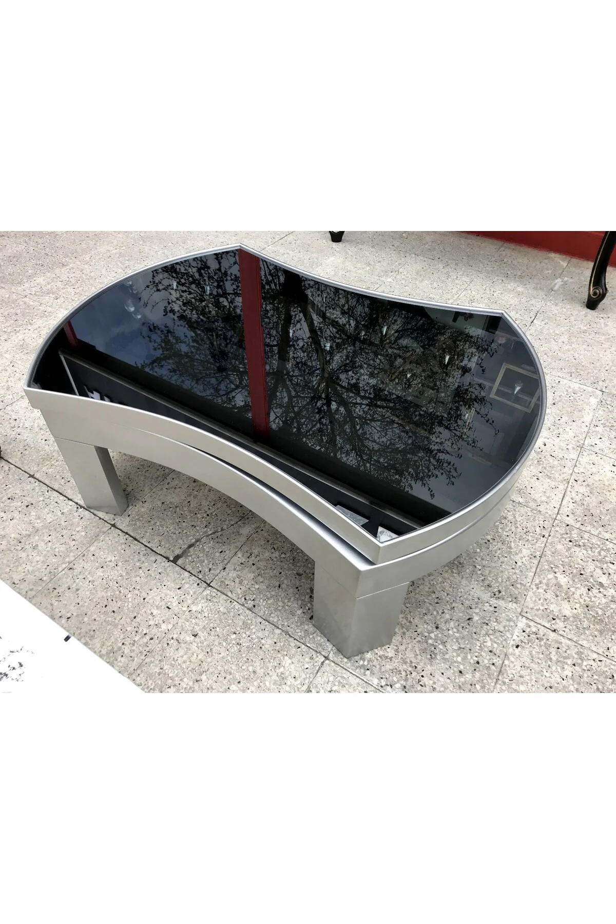 Döner Orta sehpa 18035 İÇBÜKEY TARZ Model Kayın Ayak MDF Gümüş gri Tbla füme cam Döner Orta sehpa 18035 İÇBÜKEY TARZ Model Kayın Ayak MDF Gümüş gri Tbla füme cam