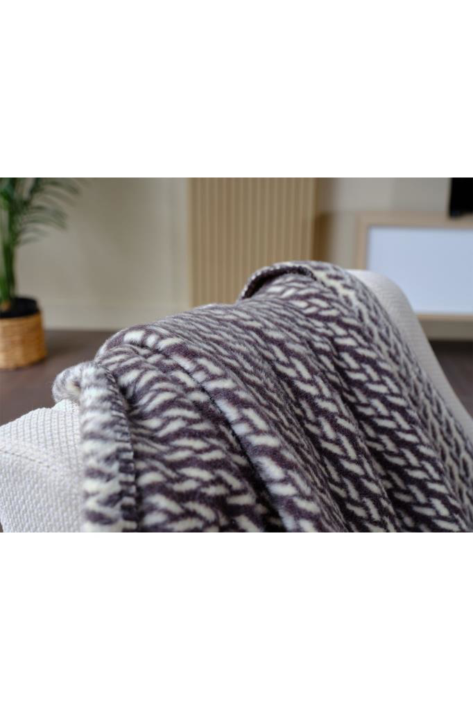 Doqu Home  Tv Battaniyesi  Braid