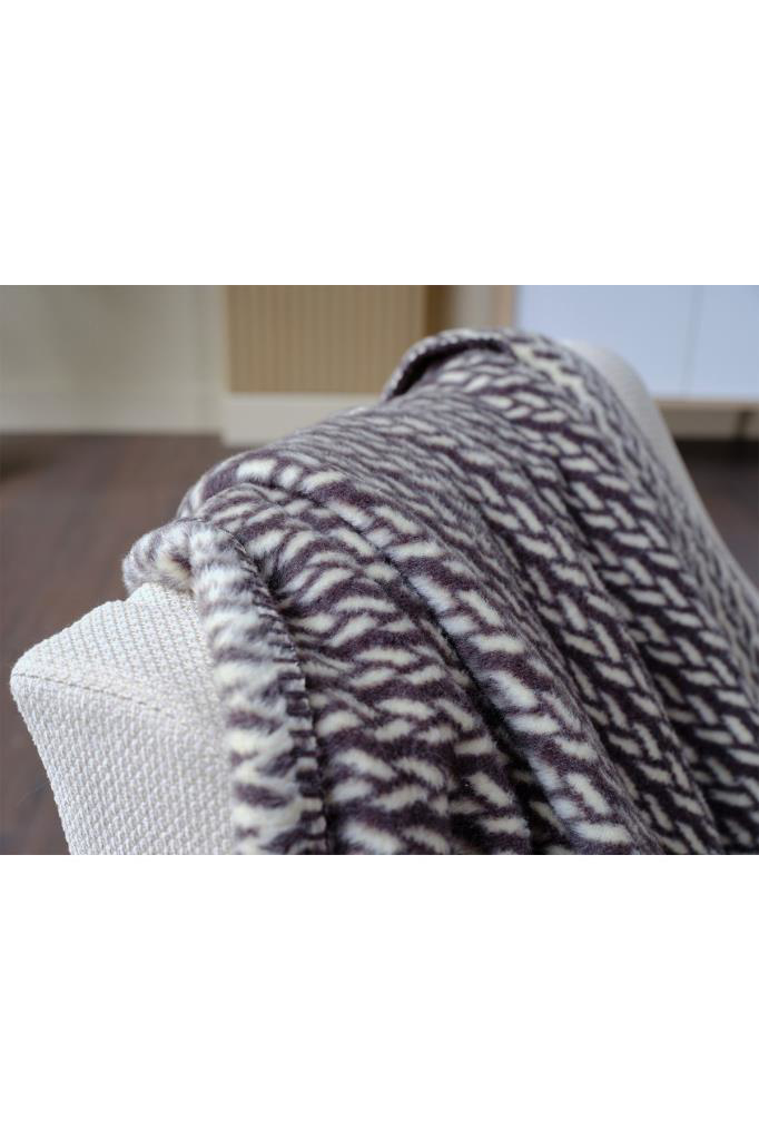 Doqu Home  Tv Battaniyesi  Braid