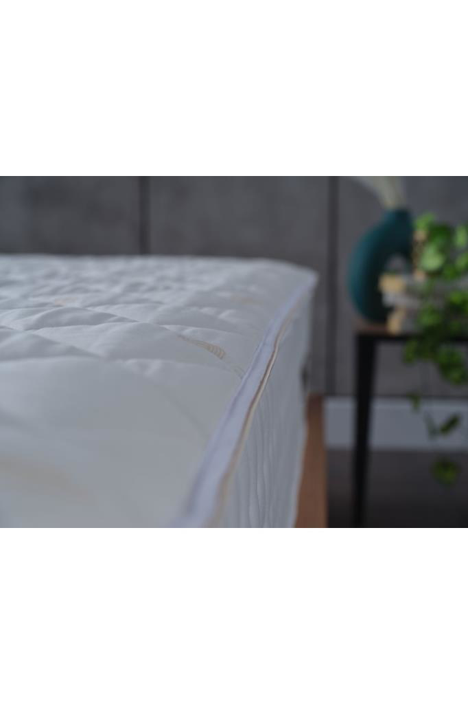 Doqu Home Festival Yün Çift Kişilik Kapitoneli Alez Beyaz