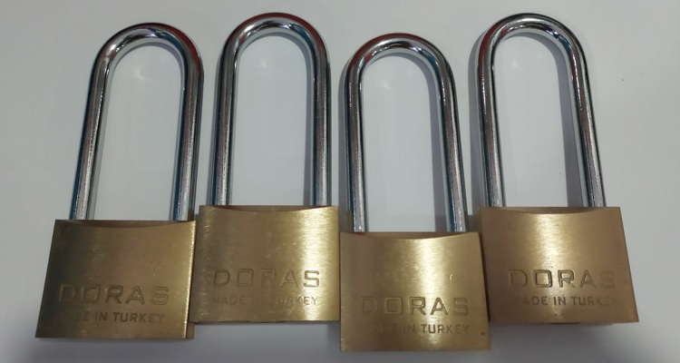 Doras Ersa 4'lü Set Uzun Kanca Pas Pirinç Asma Kilit 50 Mm