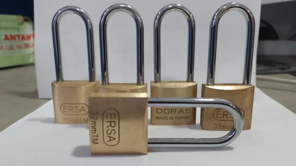 Doras Ersa 5'li Set Uzun Kanca Pas Pirinç Asma Kilit 30 Mm