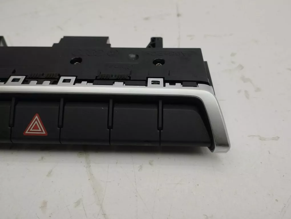 Dörtlü, Flaşör Düğmesi - Komple (AUDI)(8Y0925301G)