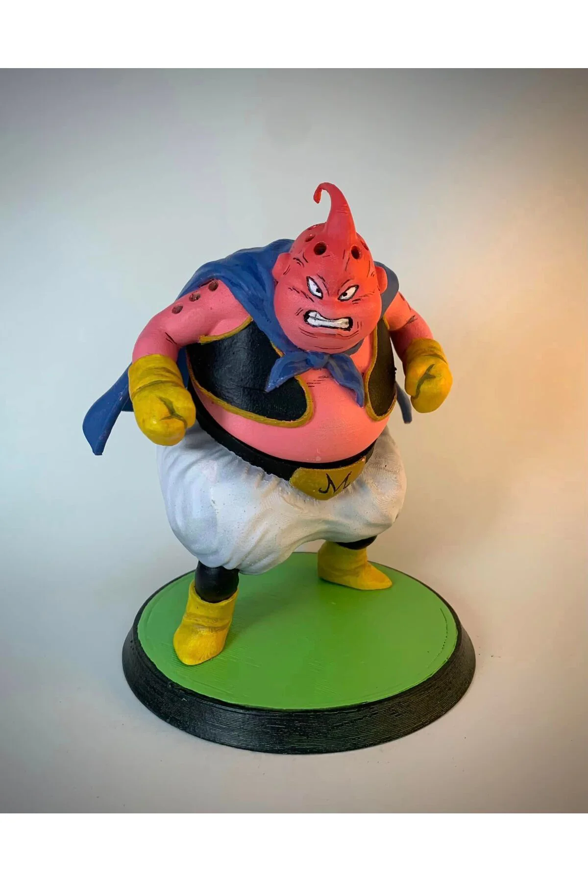 Dragon Ball Majin Buu Tütsülük Majin Buu Tütsü 25CM Büyük Boy