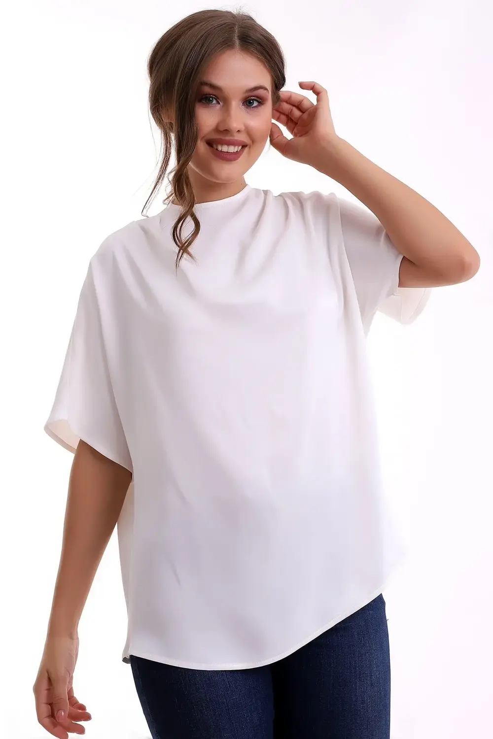 Drapeli Yuvarlak Yaka Kısa Kol Fermuar Kapamalı Geniş Kesim Döküm