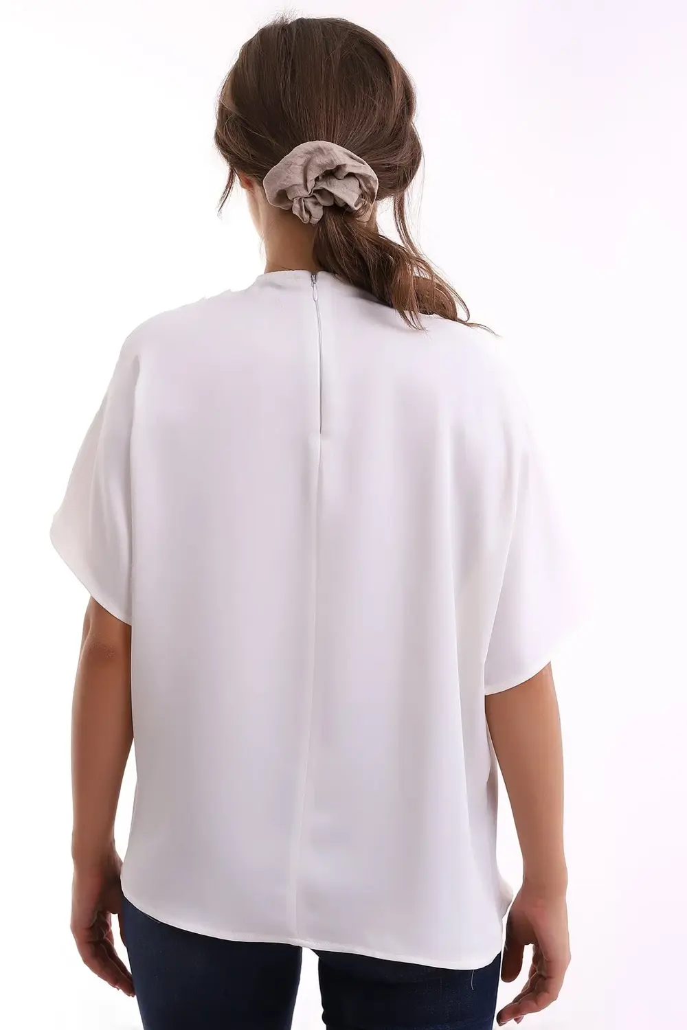 Drapeli Yuvarlak Yaka Kısa Kol Fermuar Kapamalı Geniş Kesim Döküm