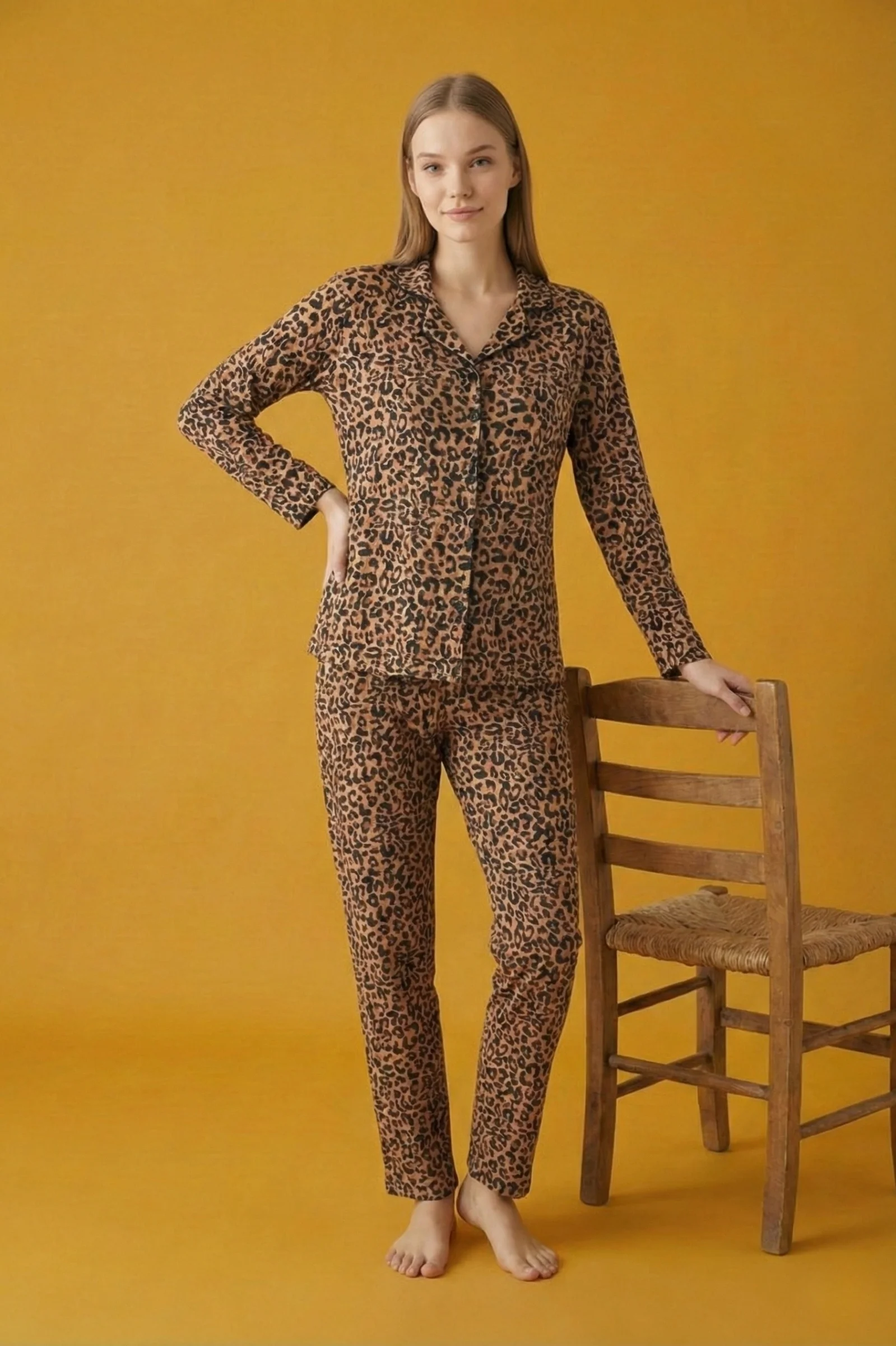 Dreamy Christmas Pamuklu Süet Yılbaşı Temalı Ekoseli Pijama Takımı, Leopar, S-M Fiyatı, Yorumları ve Özellikleri